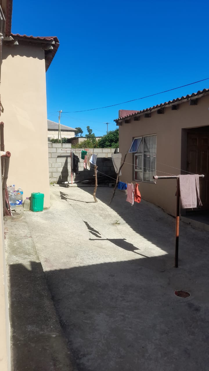 5 Bedroom Property for Sale in Mdantsane Nu 15 Eastern Cape